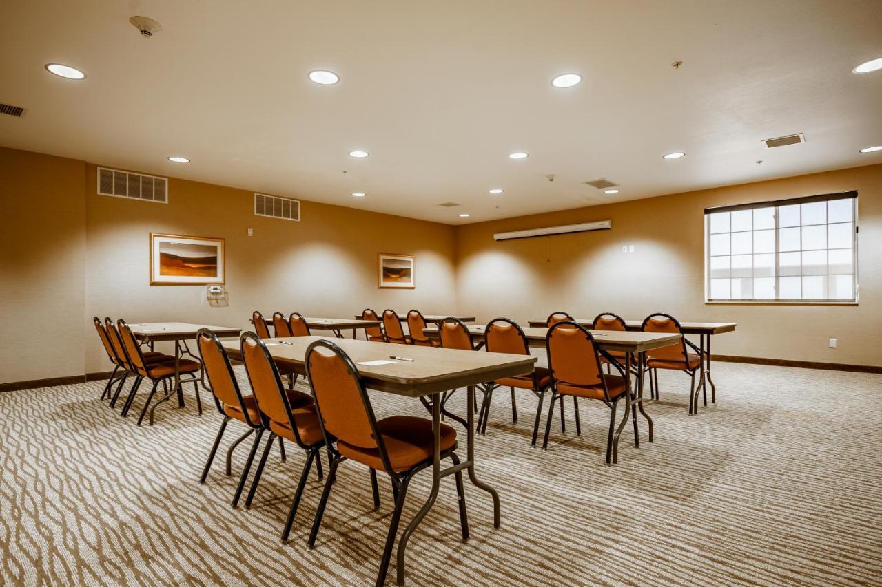 คอบเบิลสโตน สวีท - ริปอน Hotel Ripon ภายนอก รูปภาพ